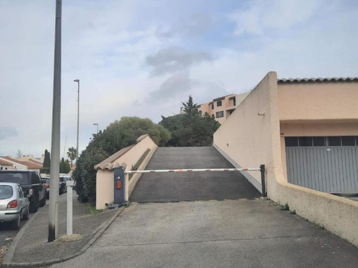 Marina Bella Apartment Cogolin Exterior photo